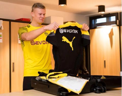 仅次于拉莫斯和魔笛，佩里西奇是欧冠打入点球第三年长的球员