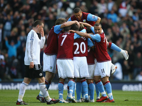 国足世预赛名单公布 新老结合备战