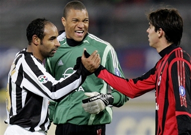 全英羽球超级1000赛｜ 雷西愤怒道出谢苏落败主因 “苏伟译发球被判10次违规”