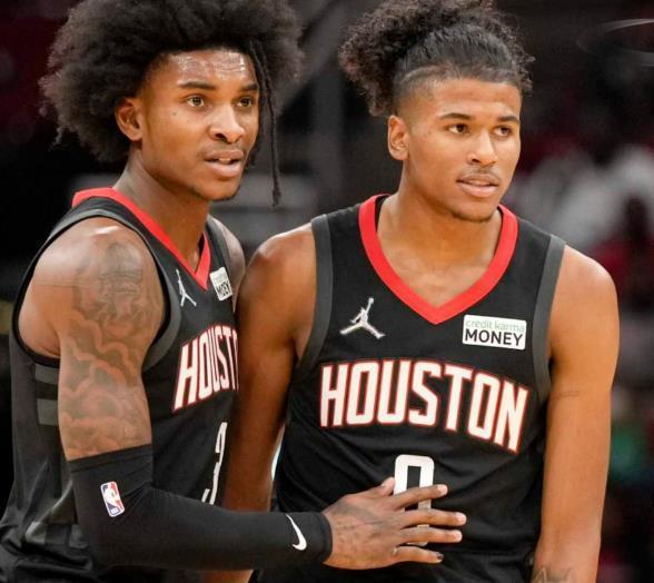 布朗质疑判罚遭官方辟谣，马刺实力不容小觑，非伪强队