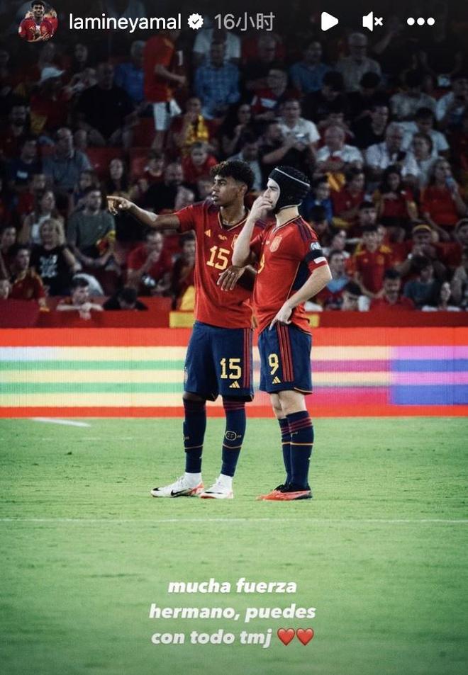 中甲冠军辽宁铁人队在沈阳故宫拍全家福：致敬历史，开启未来